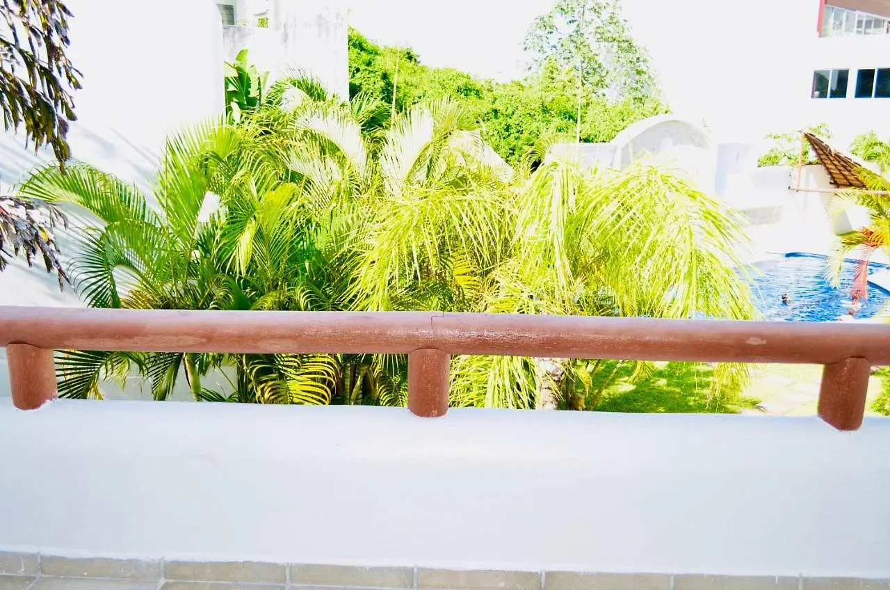 Bed & Breakfast Deluxe Family Budget Balcony Room With Pool Playacar II Playa del Carmen