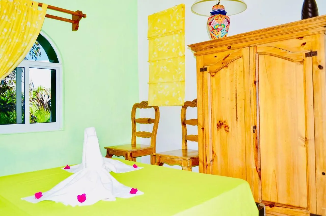 Bed & Breakfast Deluxe Family Budget Balcony Room With Pool Playacar II Playa del Carmen