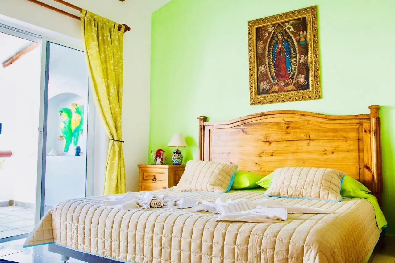 Penzion Deluxe Family Budget Balcony Room With Pool Playacar II Playa del Carmen